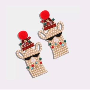 🎄New Festive Llama Earrings